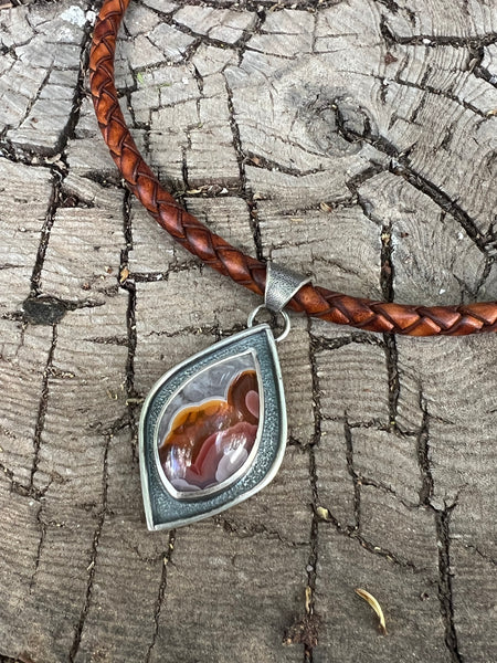 Agua Nueva Agate Necklace